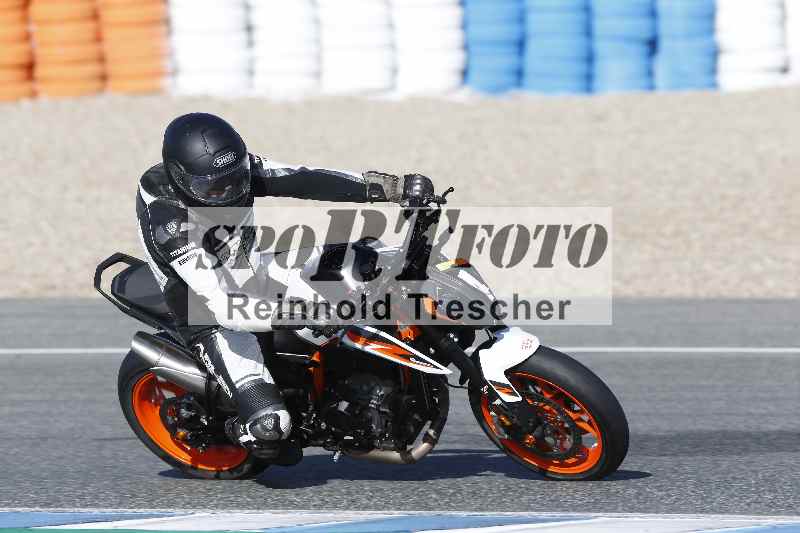 Archiv-2025/02 28.-31.01.2025 Moto Center Thun Jerez/gruen-green/4